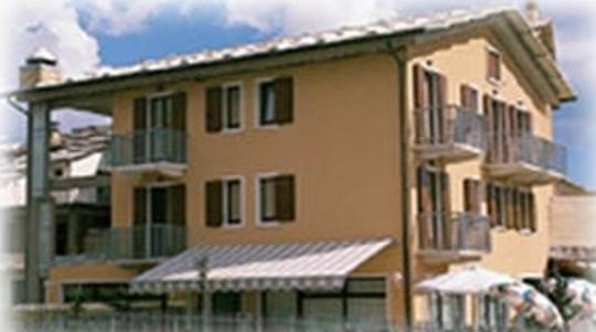 בוסקו קיזנובה Hotel Scandola מראה חיצוני תמונה