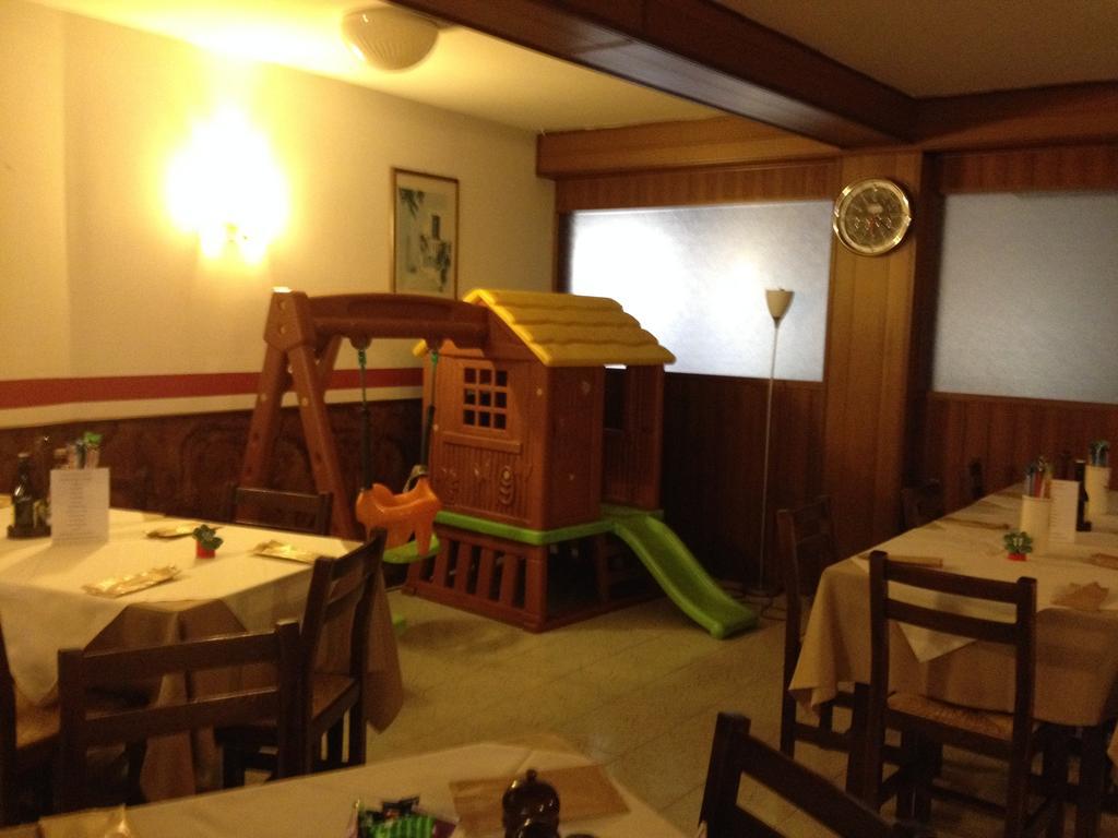 בוסקו קיזנובה Hotel Scandola מראה חיצוני תמונה