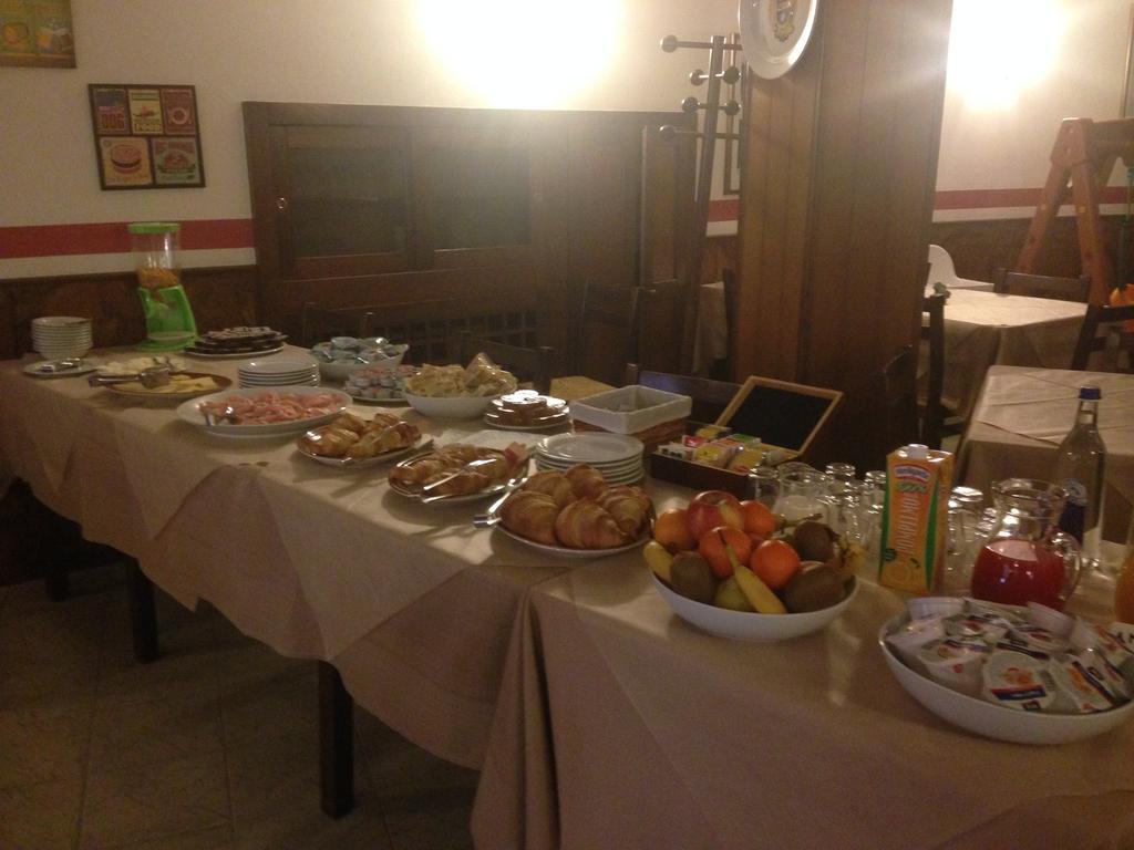 בוסקו קיזנובה Hotel Scandola מראה חיצוני תמונה