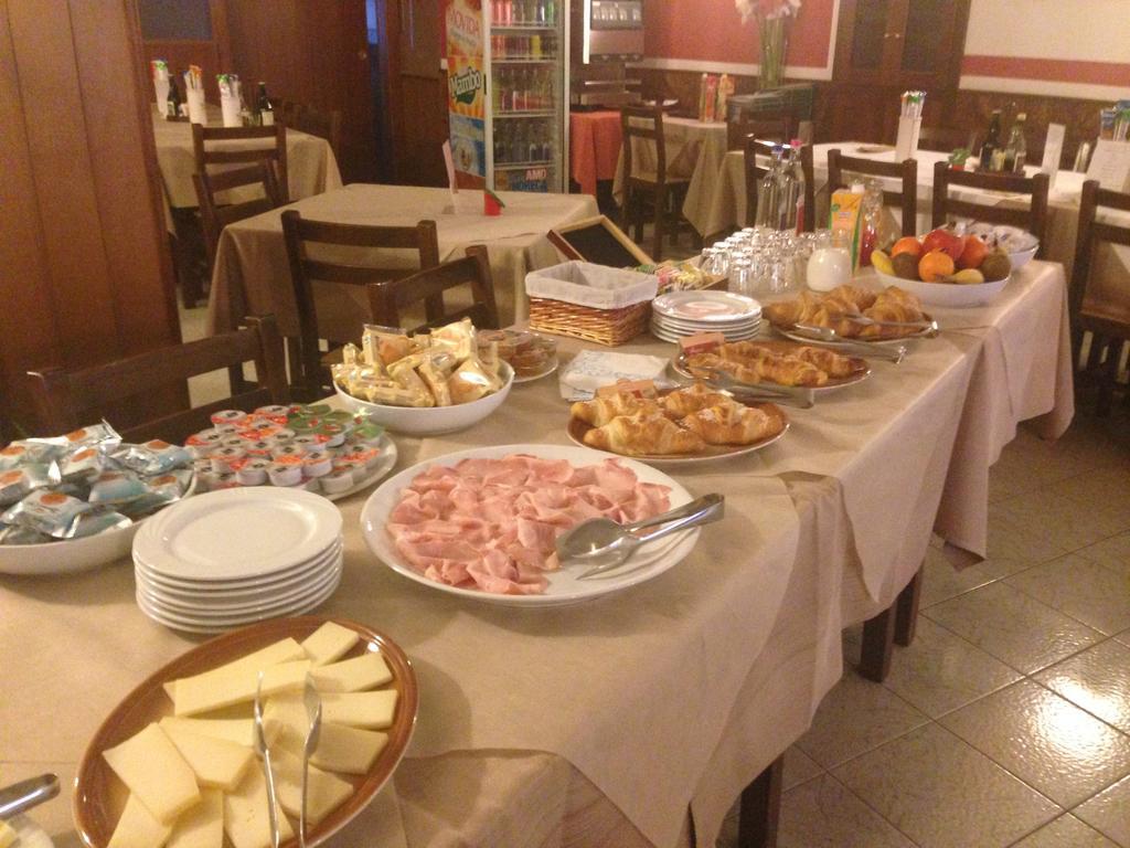 בוסקו קיזנובה Hotel Scandola מראה חיצוני תמונה